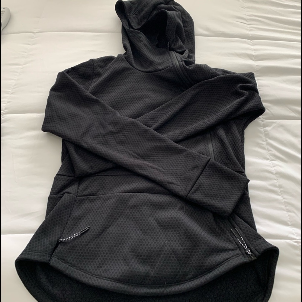 NWOT Asics hooded sweater